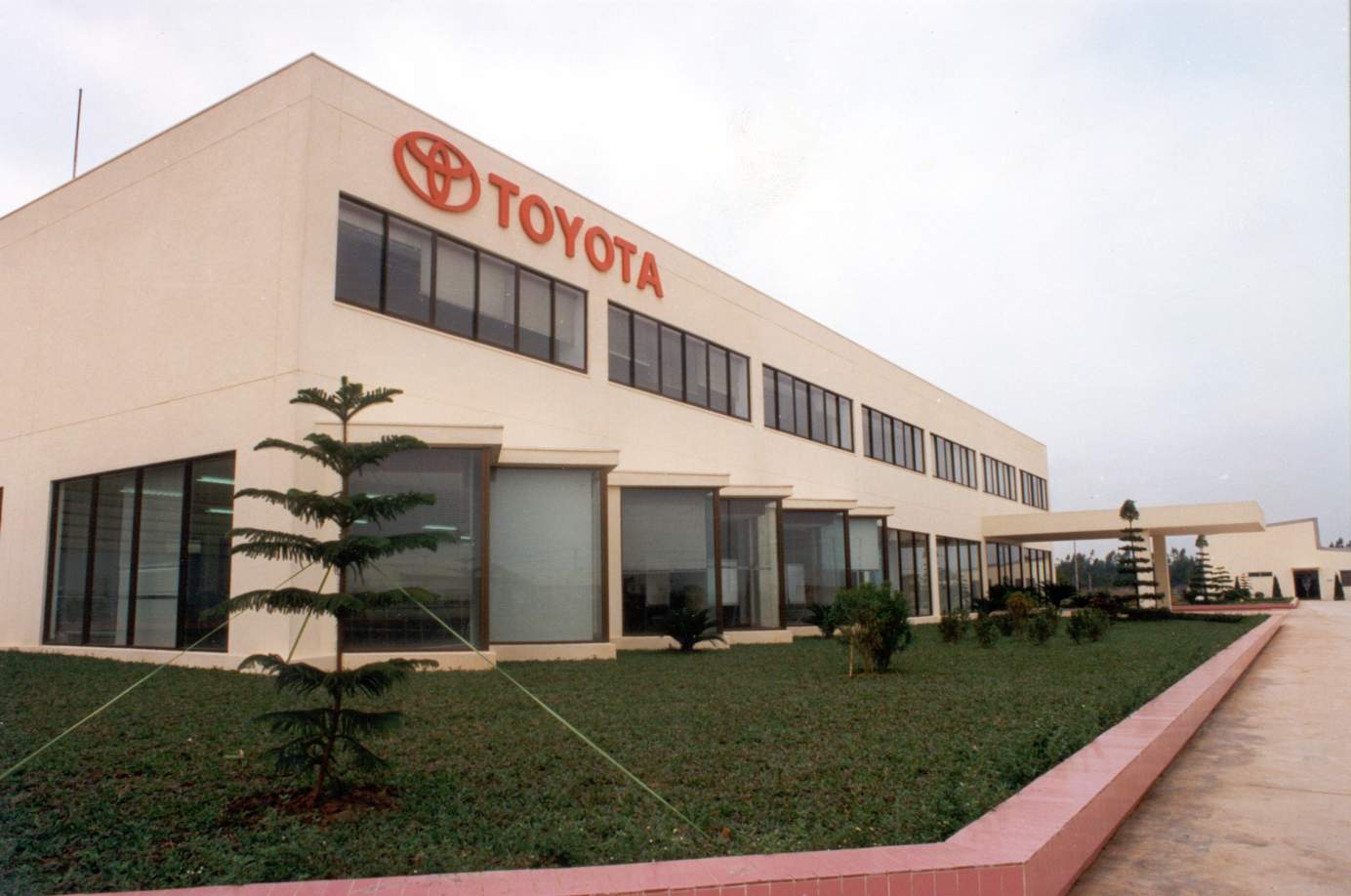Công ty Ô tô TOYOTA Việt Nam