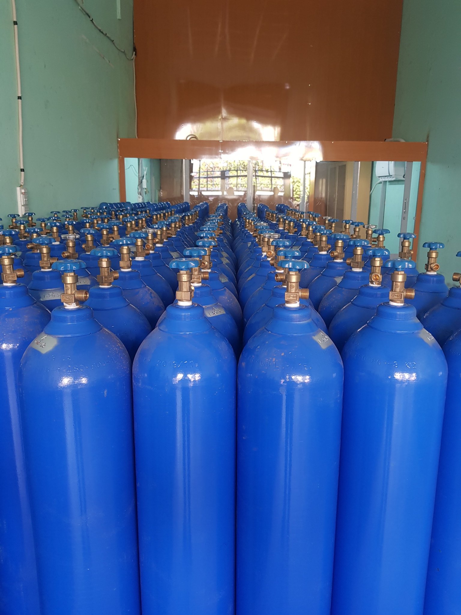 Mua bán vỏ chai chứa khí oxy tại tphcm