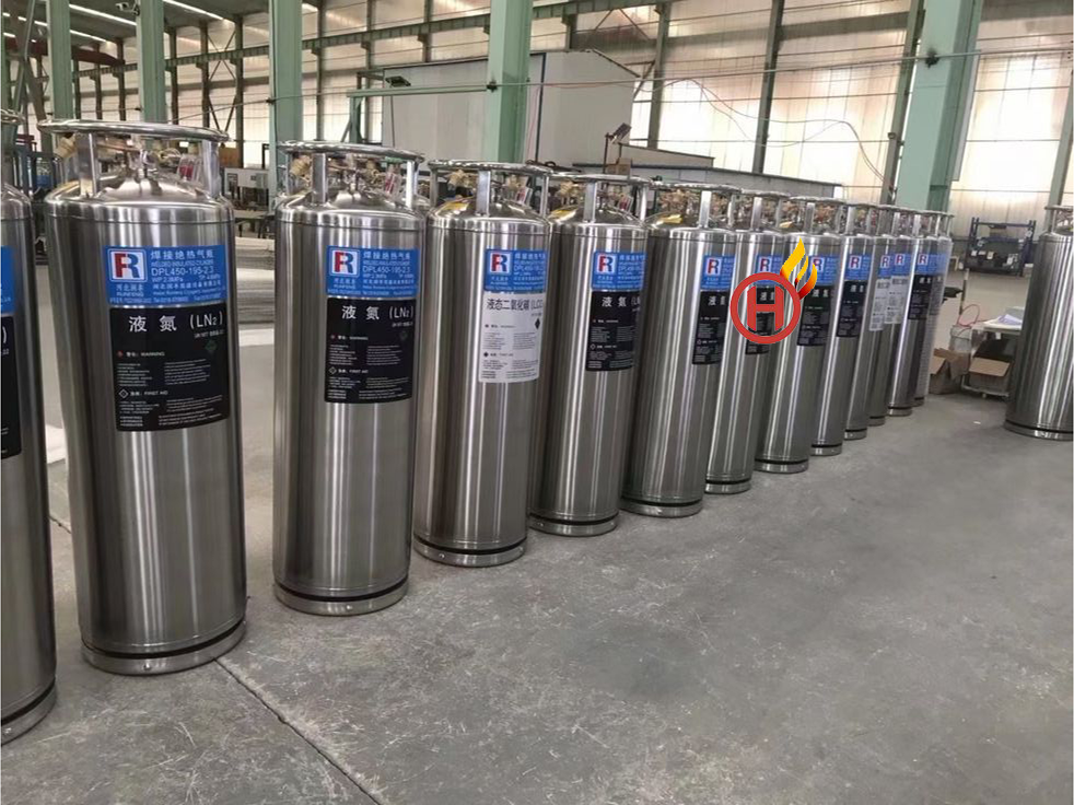 Nitơ lỏng và hiệu ứng khói sân khấu